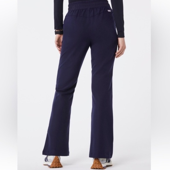 FIGS- Cordova Flare High Waisted Scrub pants in navy blue - Picture 3 of 6
